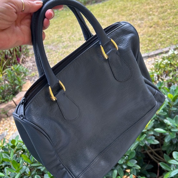 ✨VINTAGE✨ Crouch & Fitzgerald Italian leather handbag, Navy blue with gold - Picture 6 of 6